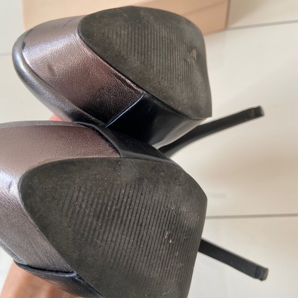 BCBG Heels Womens Size 8 - Picture 7 of 10